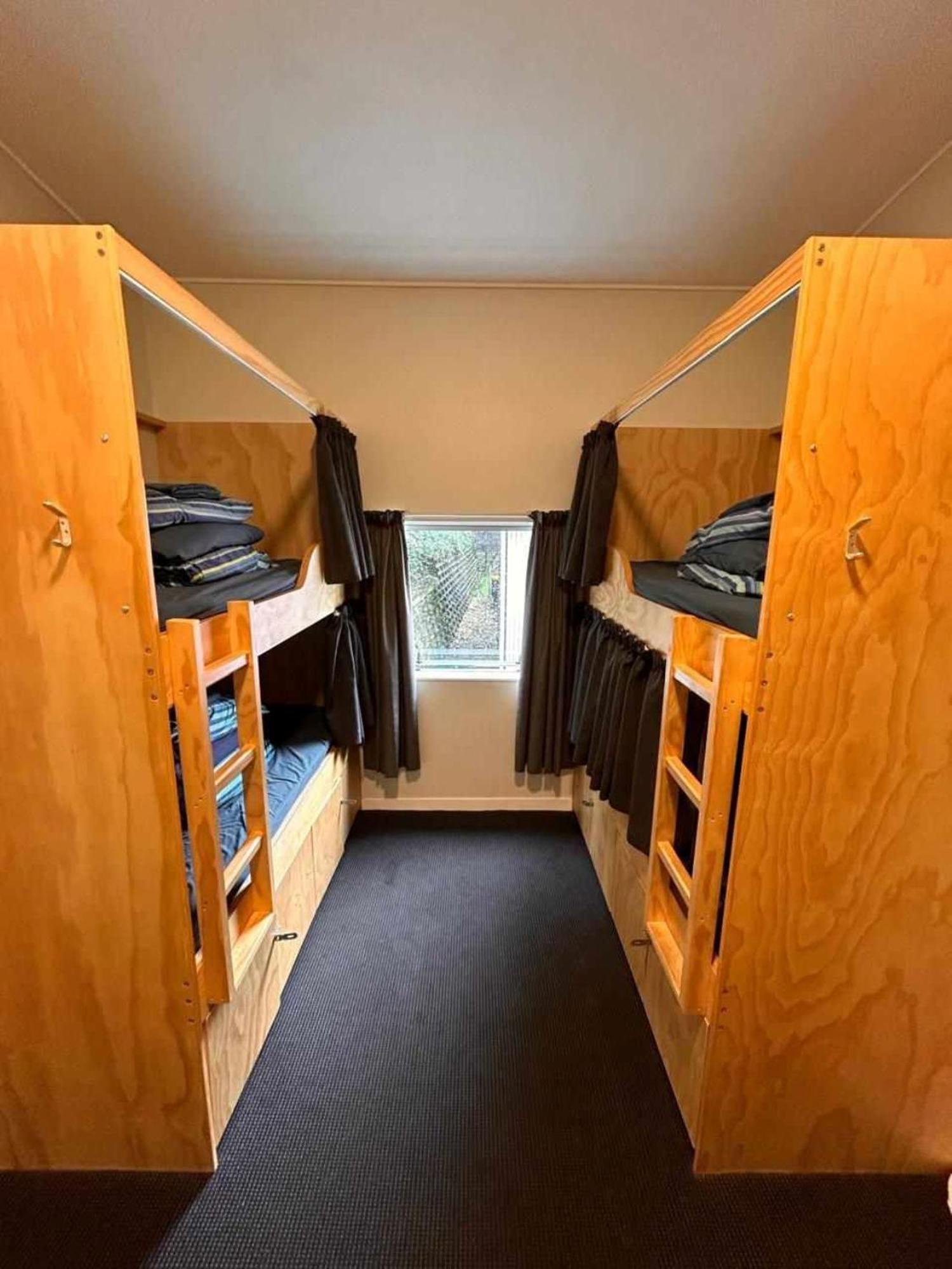Aspen Lodge Backpackers 퀸즈타운 외부 사진
